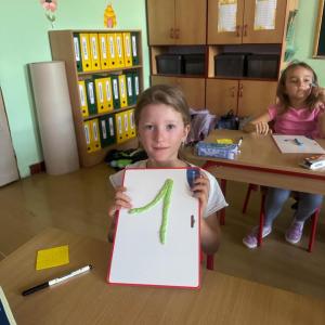9c23a169-b498-42f4-8425-dfe4ebea9902.jpg